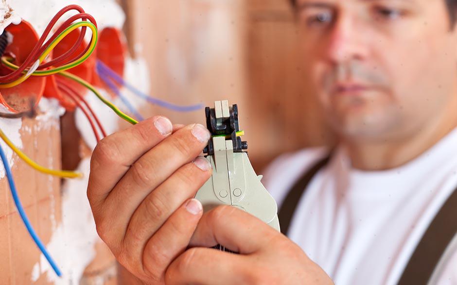  refaire électricité Maurepas